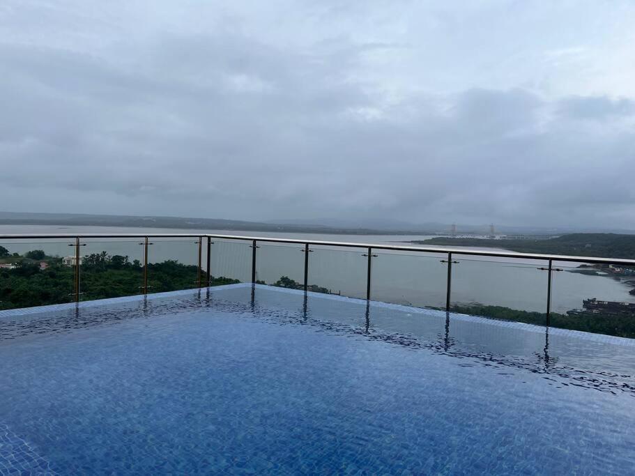 Studio Apt With Rooftop Panoramic Views @ Dabolim Vāsco Da Gāma Εξωτερικό φωτογραφία